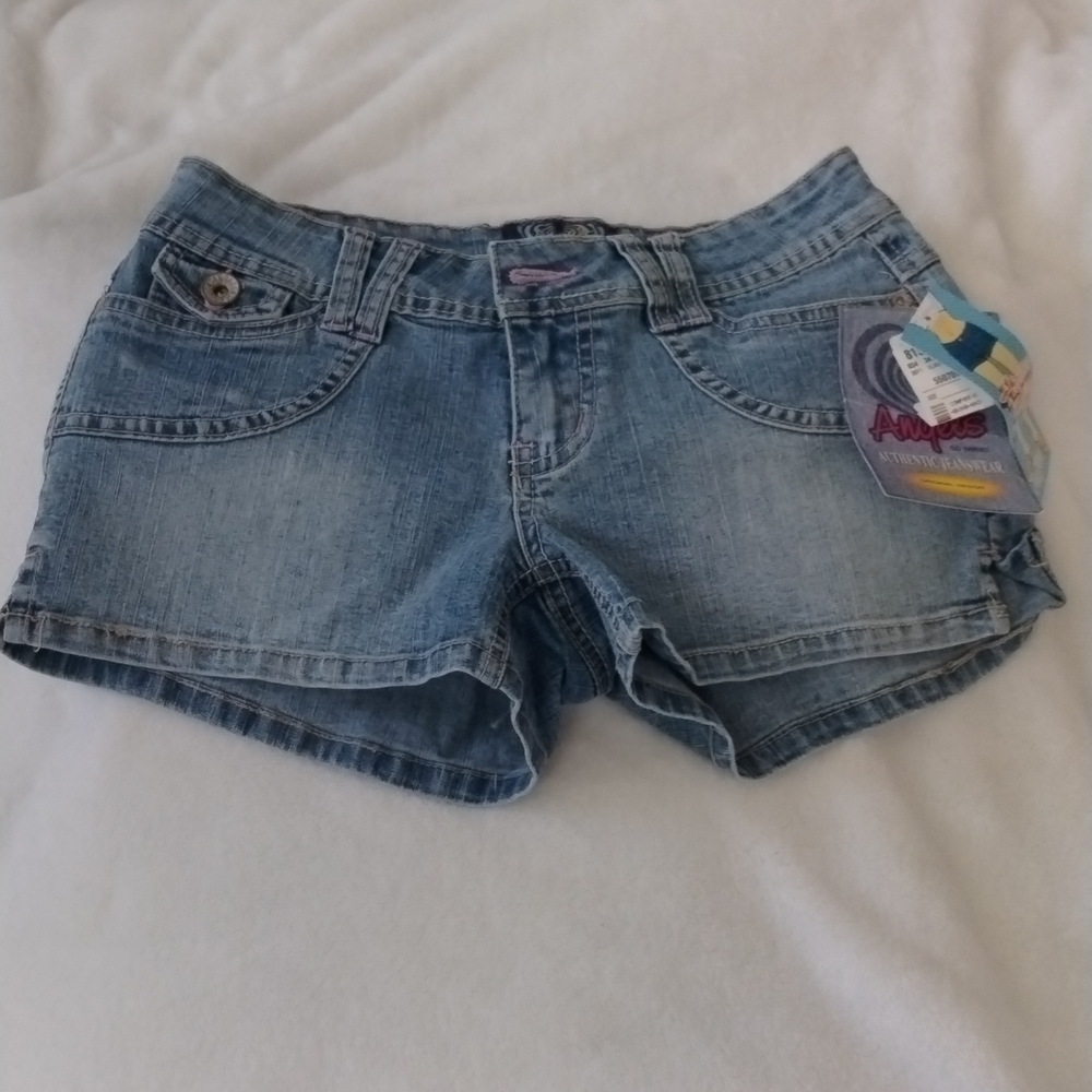 Jean short, size 5